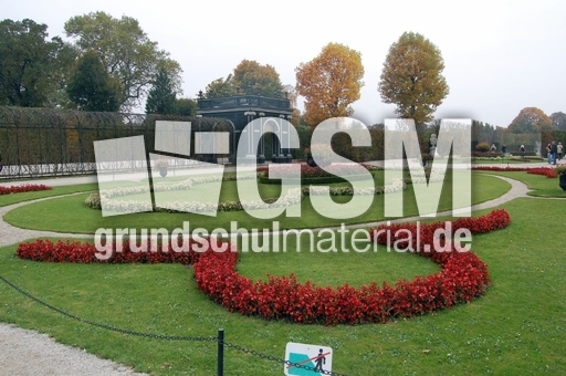 Schloss Schönbrunn_Schlossgarten_02.JPG